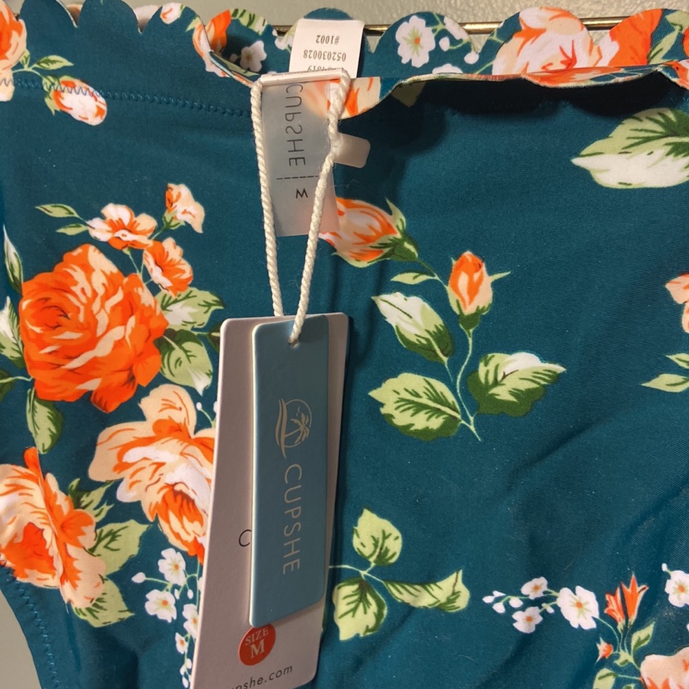 NEW Cupshe Medium 2 piece Teal floral scallop bathing suit - Picture 5 of 5